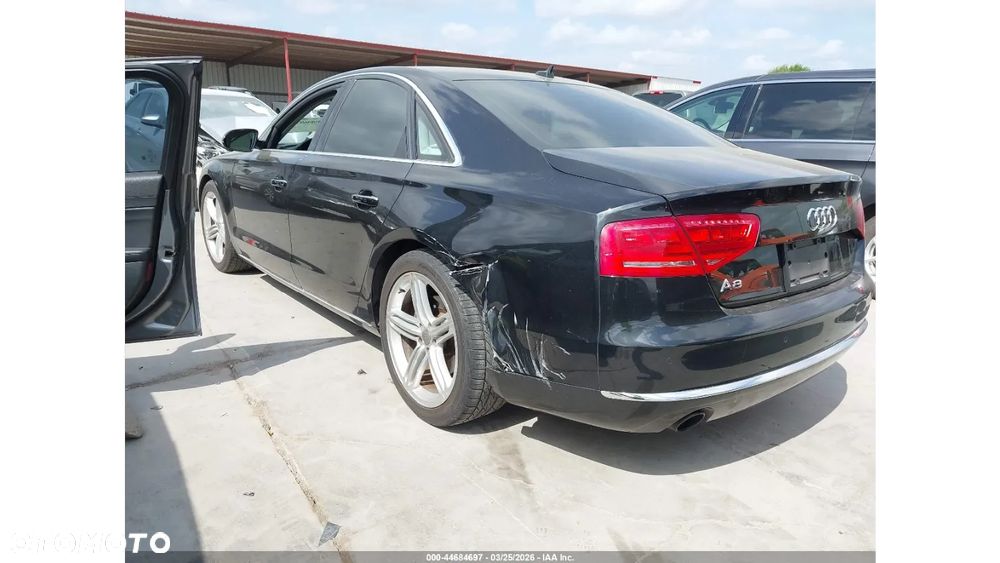 Audi A8 - 7