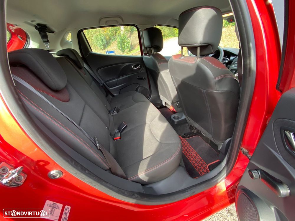 Renault Clio 1.2 16V 75 Expression - 10