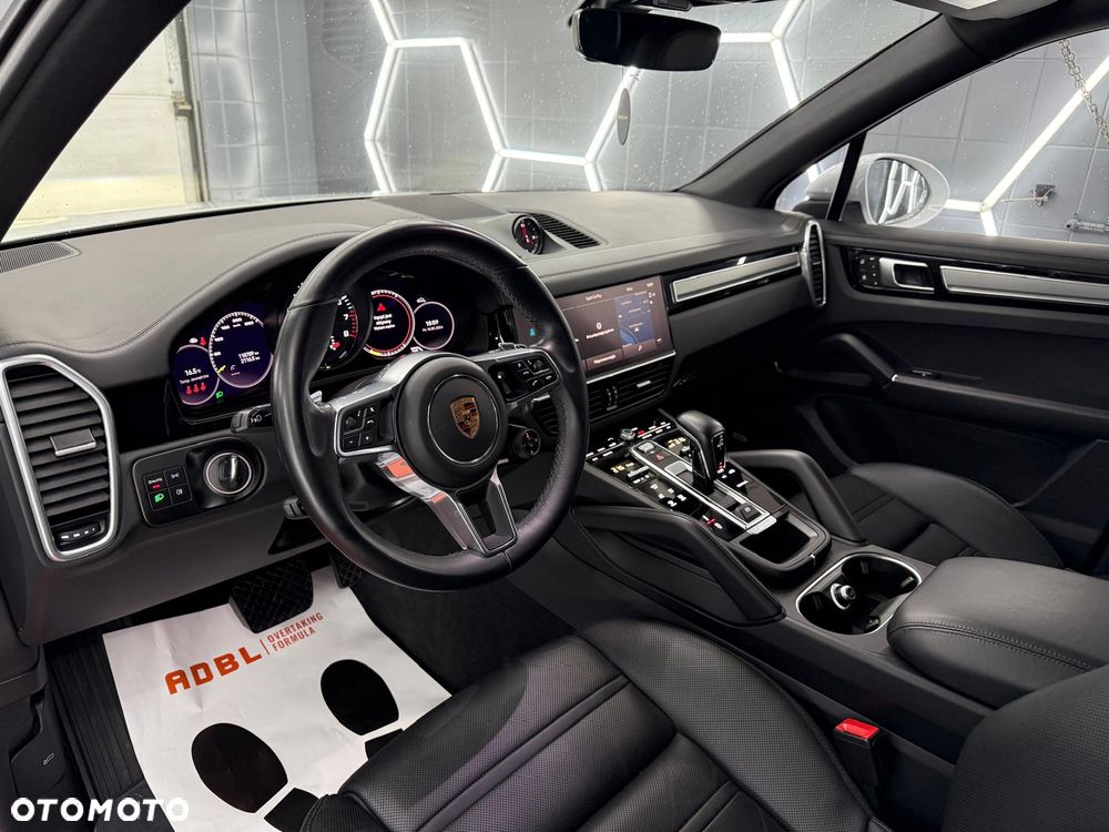 Porsche Cayenne E-Hybrid Platinum Edition - 27