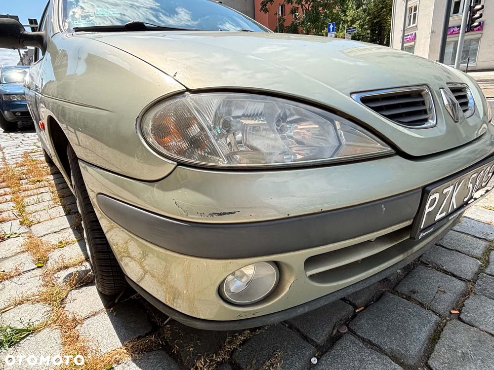 Renault Megane 1.4 RT 16V - 11