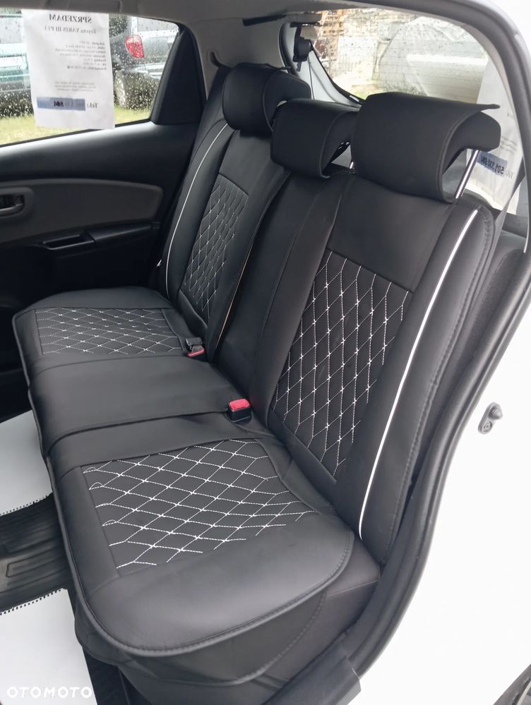 Toyota Yaris 1.0 Active EU6 - 12