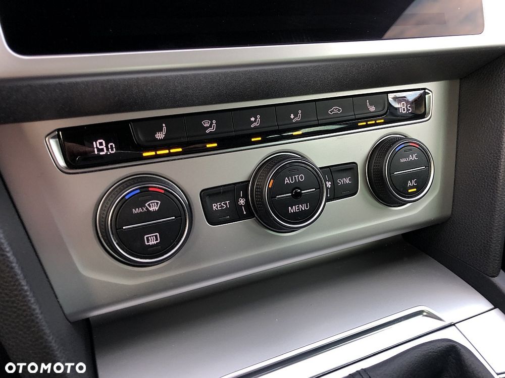 Volkswagen Passat 2.0 TDI BMT Highline - 18