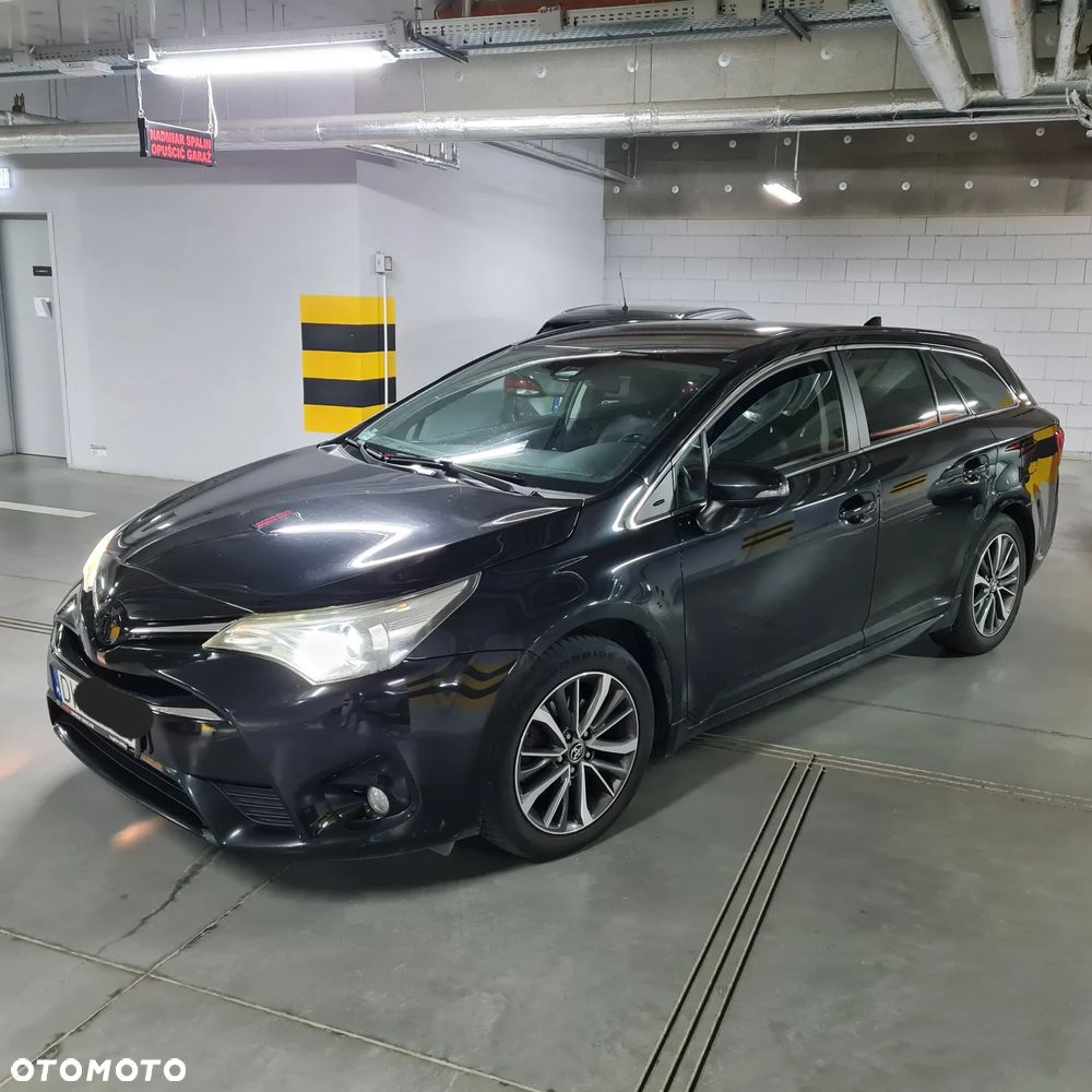 Toyota Avensis 1.8 Premium MS - 1