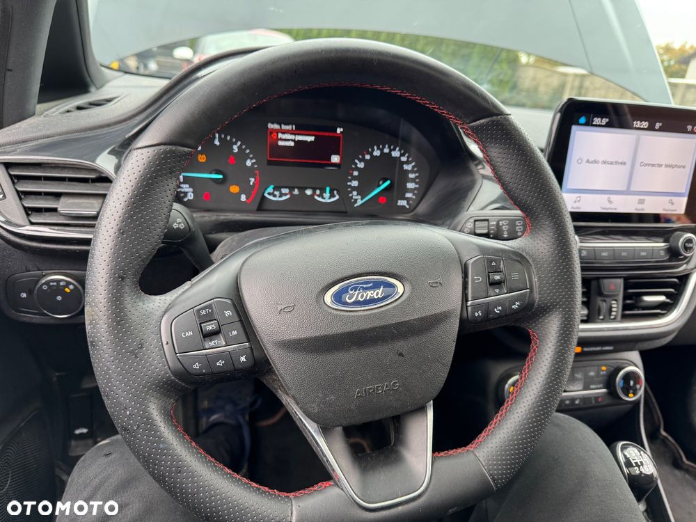 Ford Fiesta - 35