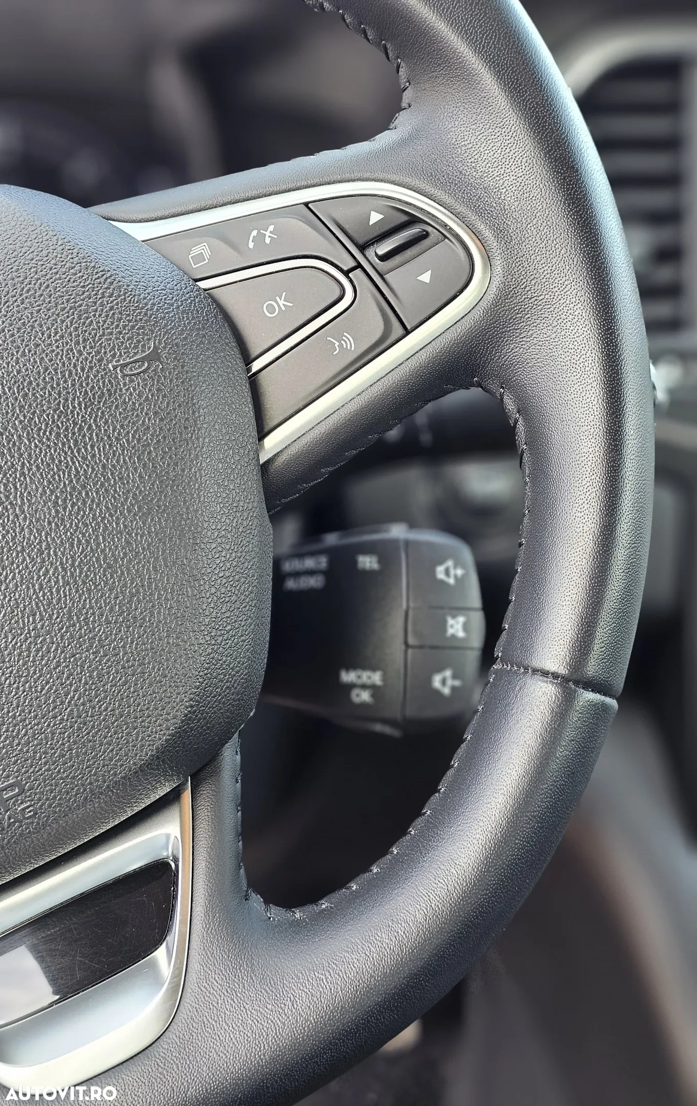 Renault Megane BLUE dCi EDC Zen - 14