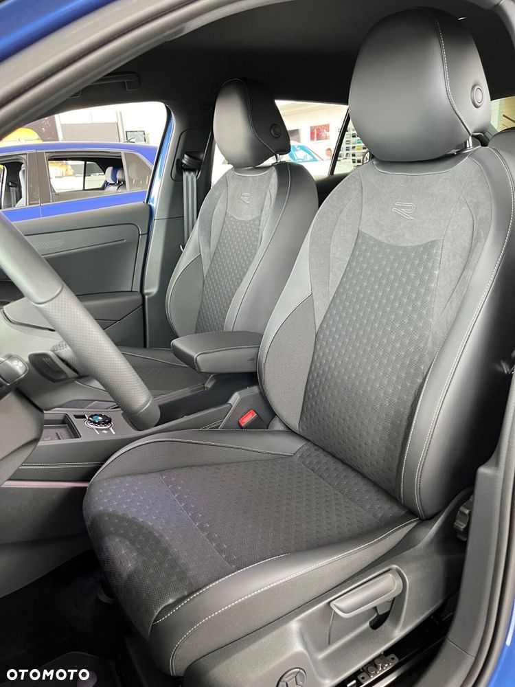 Volkswagen T-Roc 1.5 eTSI R-Line DSG - 8