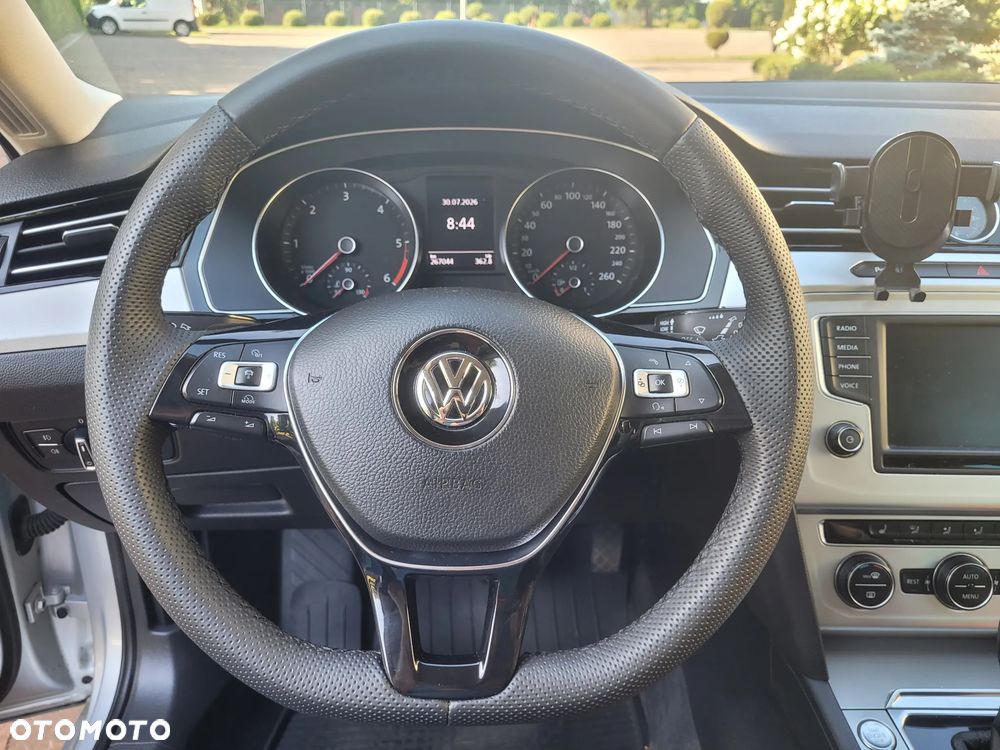 Volkswagen Passat 2.0 TDI BMT Comfortline DSG - 19