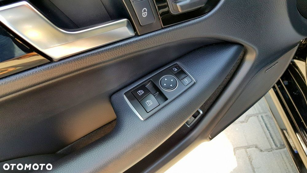 Mercedes-Benz Klasa C 63 AMG Coupe AMG SPEEDSHIFT MCT Edition 1 - 29