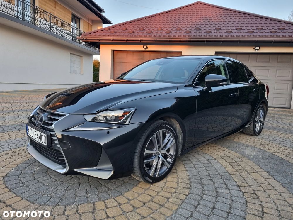 Lexus IS Business Edition - 25