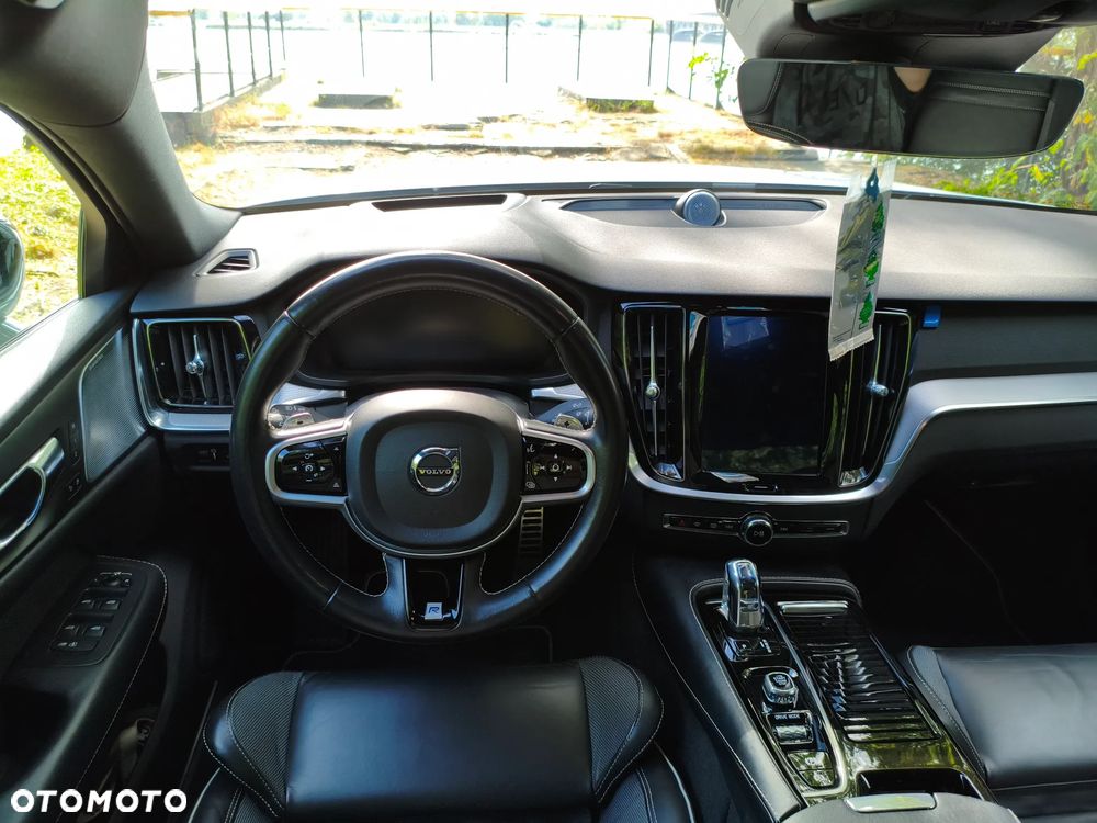 Volvo S60 T8 Recharge AWD Geartronic RDesign - 10