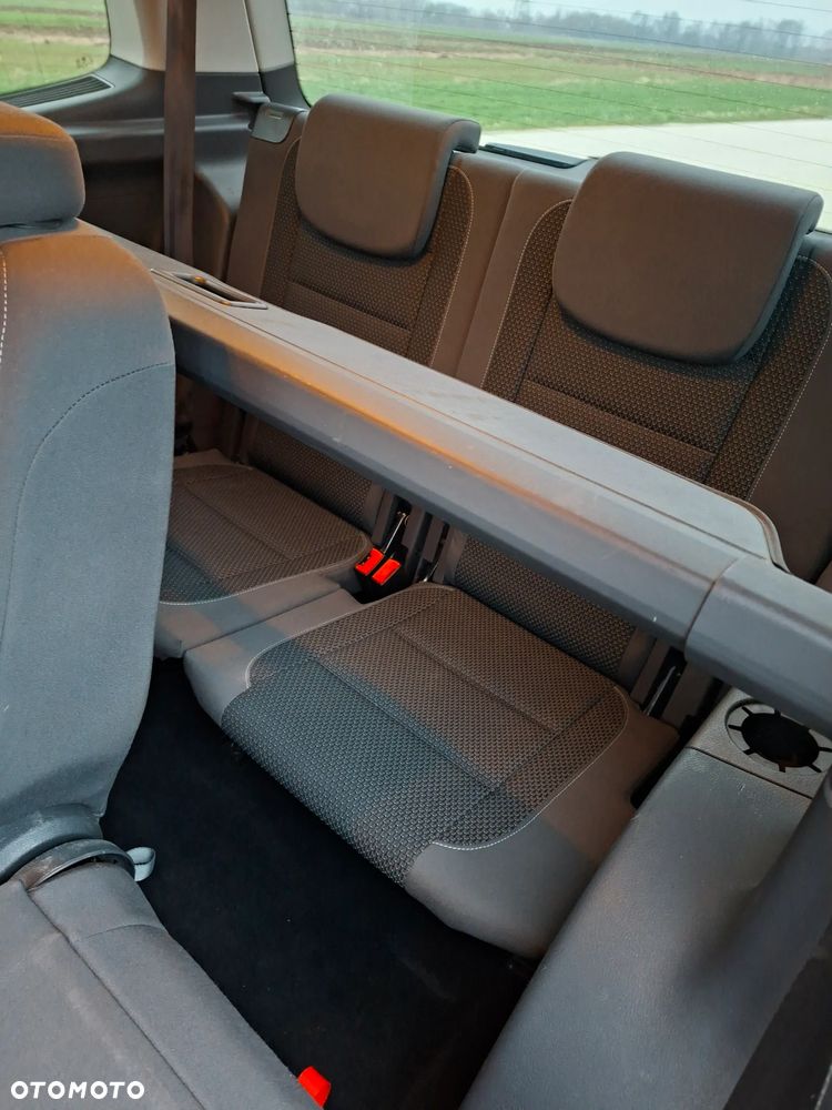 Volkswagen Touran 1.6 TDI DPF BlueMotion Technology Comfortline - 6