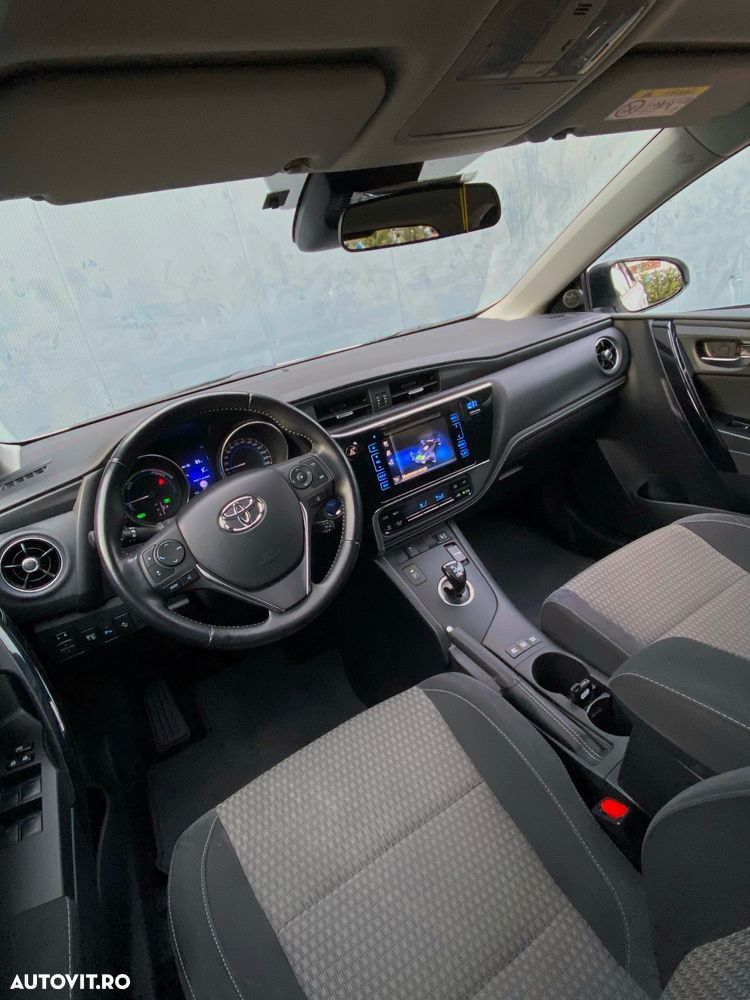 Toyota Auris 1.8 L VVT-i TS Hybrid Sol+ - 5