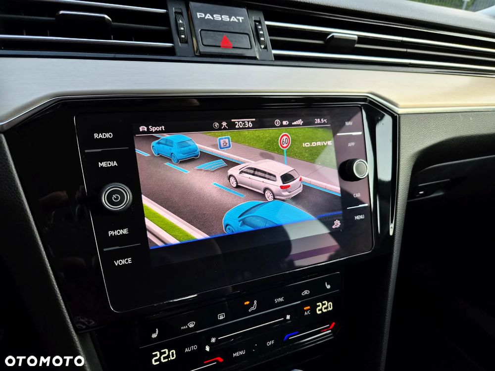 Volkswagen Passat 2.0 TDI EVO Elegance DSG - 23