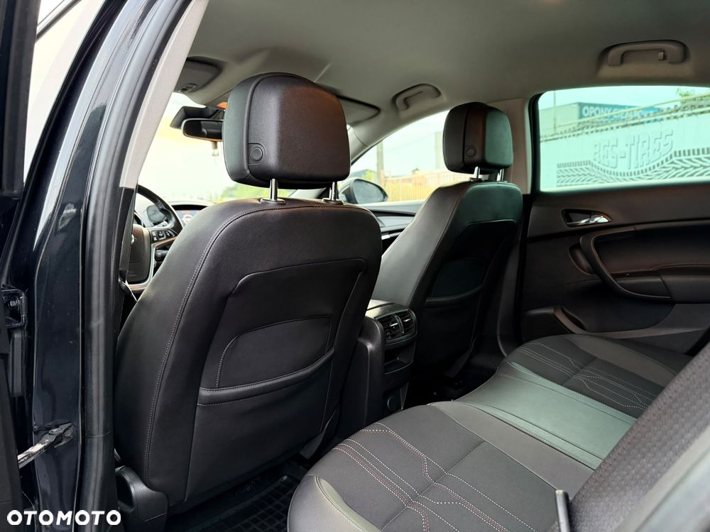 Opel Insignia 2.0 CDTI Cosmo - 10