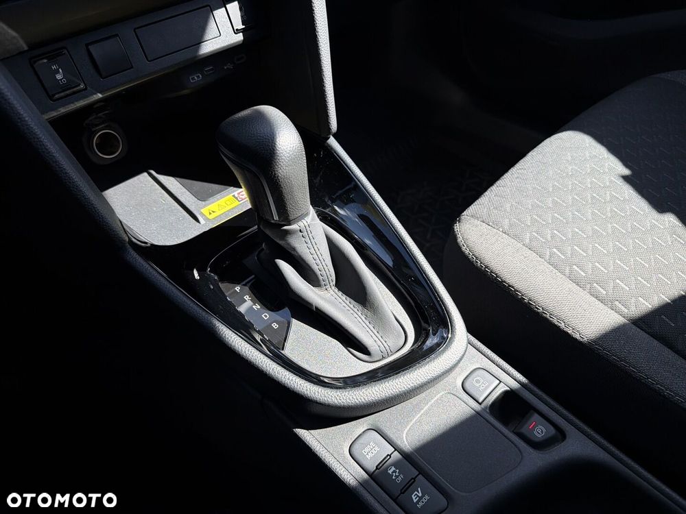 Toyota Yaris Cross - 13