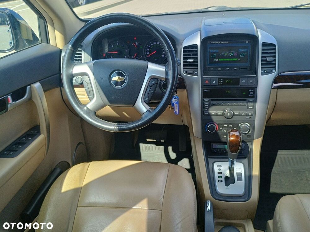 Chevrolet Captiva 2.0 d LT high 5os - 15