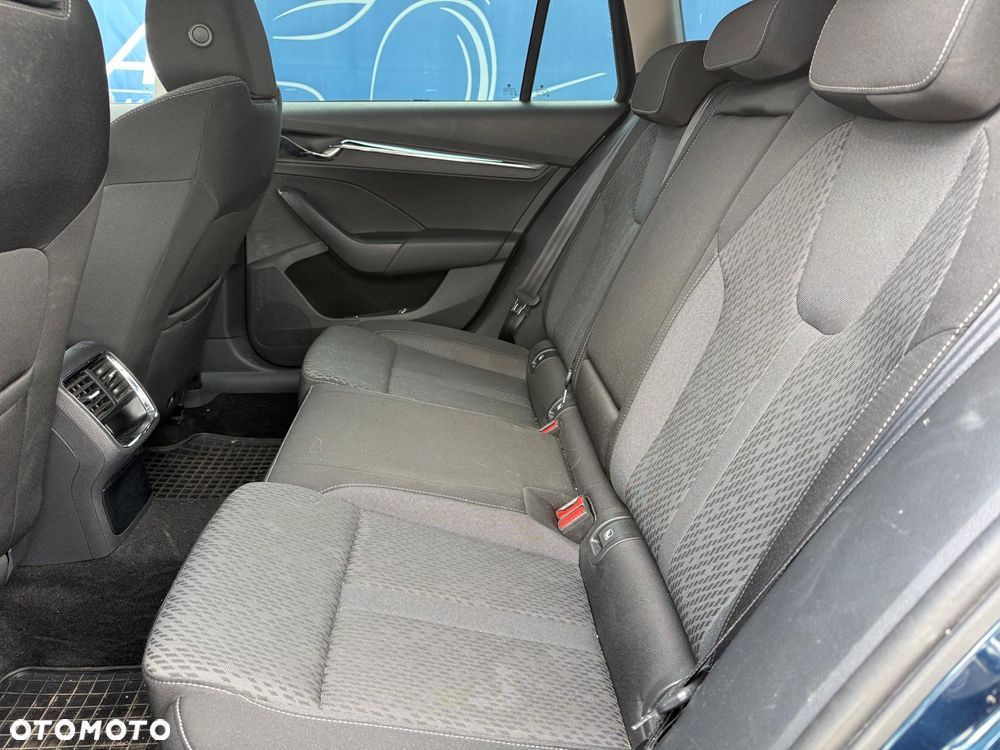 Skoda Octavia 2.0 TDI SCR Style DSG - 12