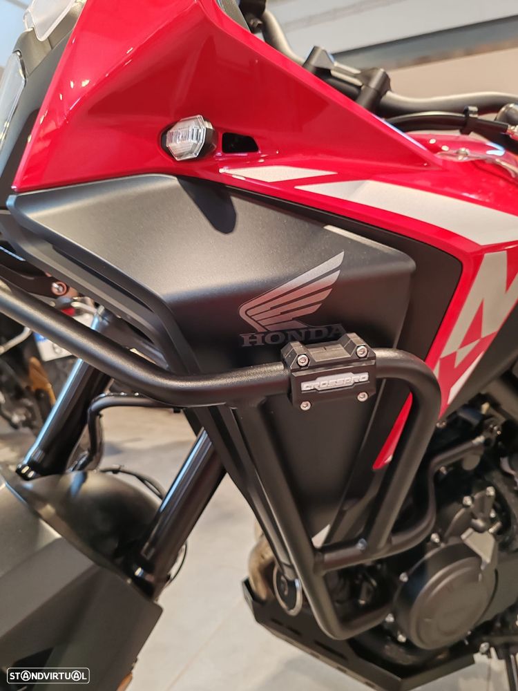 Honda NX - 8