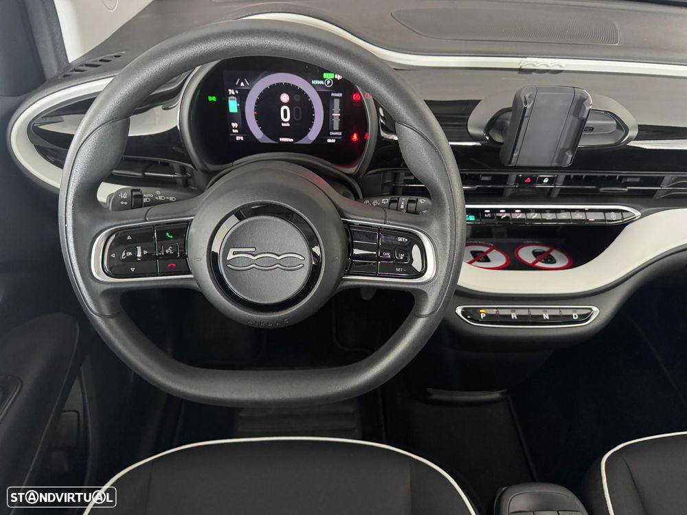 Fiat 500e - 12