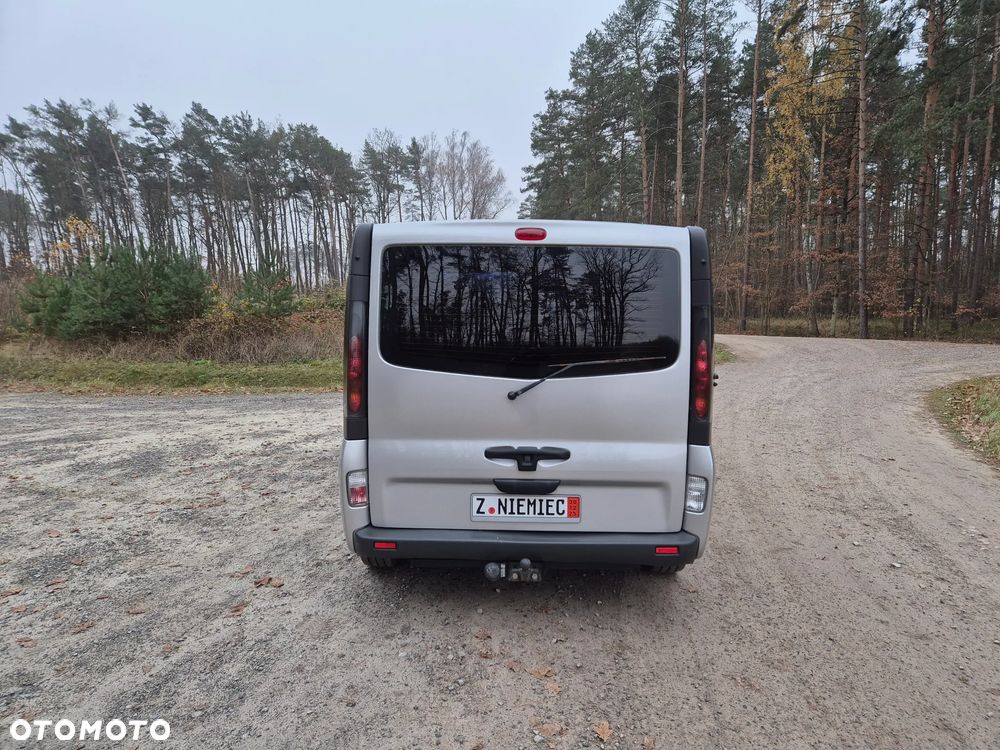 Renault Trafic dCi Passenger - 7