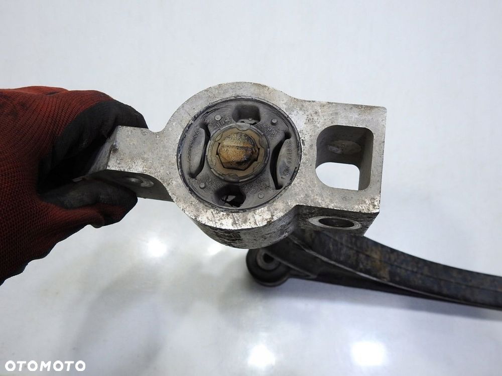 WAHACZ PRAWY PRZÓD SKODA OCTAVIA II - 6