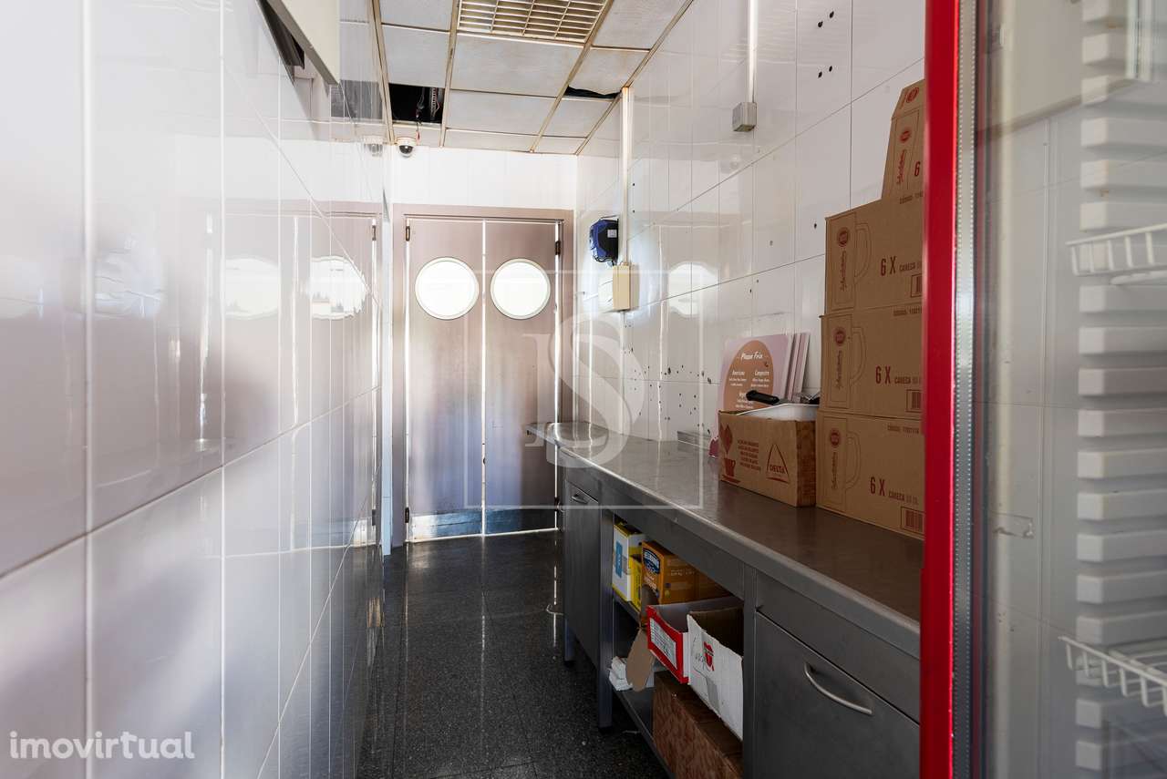 Loja  Venda em Quarteira,Loulé - Grande imagem: 2/26