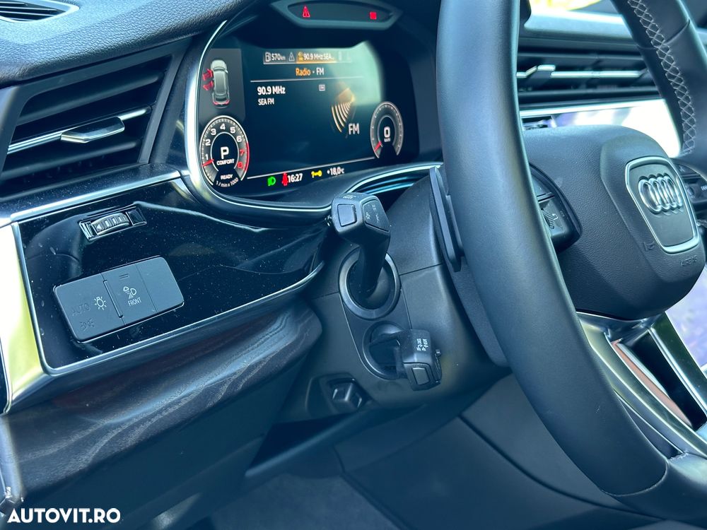 Audi Q8 SUV TFSI quattro 250 kW tiptronic S line business - 13