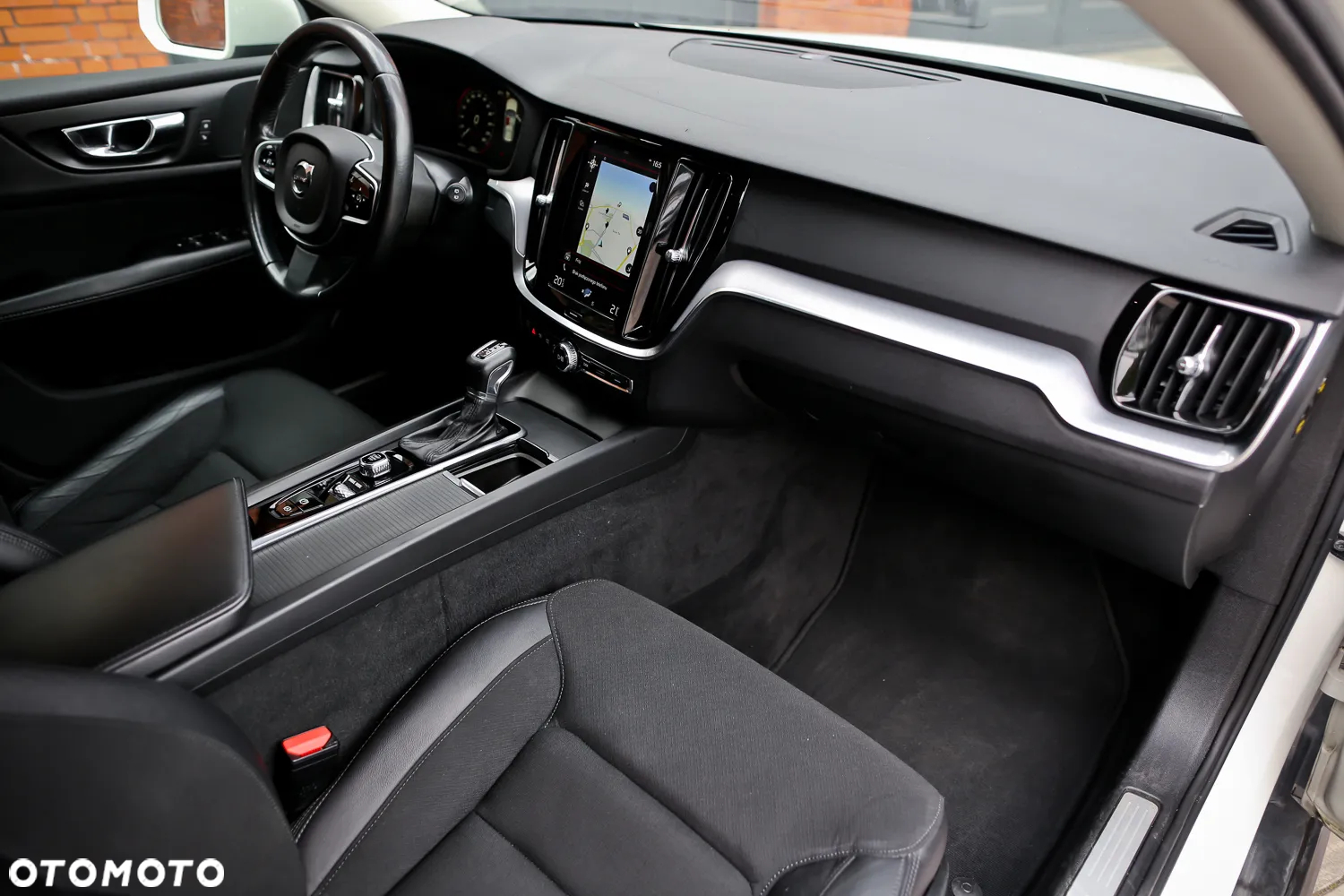 Volvo V60 Cross Country Pro D4 AWD - 22