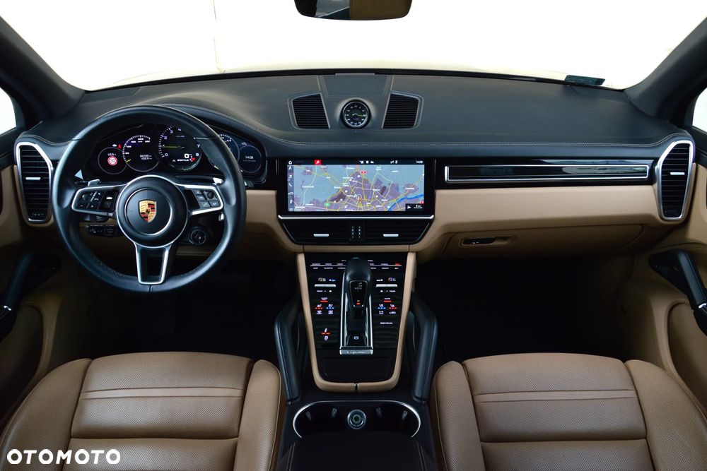 Porsche Cayenne E-Hybrid - 3