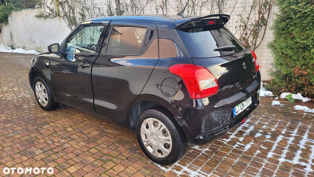 Suzuki Swift 1.2 Dualjet Allgrip Comfort - 8