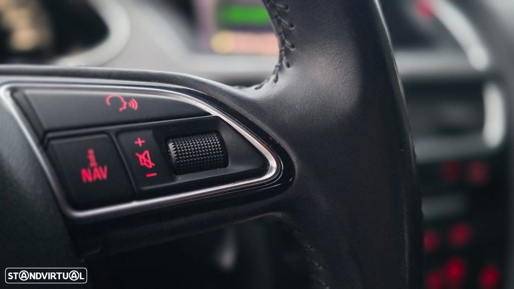 Audi A4 Avant 2.0 TDI S-line - 28