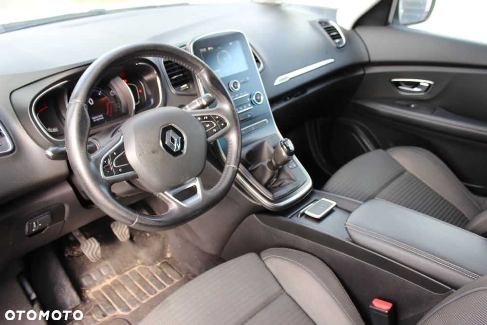 Renault Scenic BLUE dCi 120 LIMITED - 12