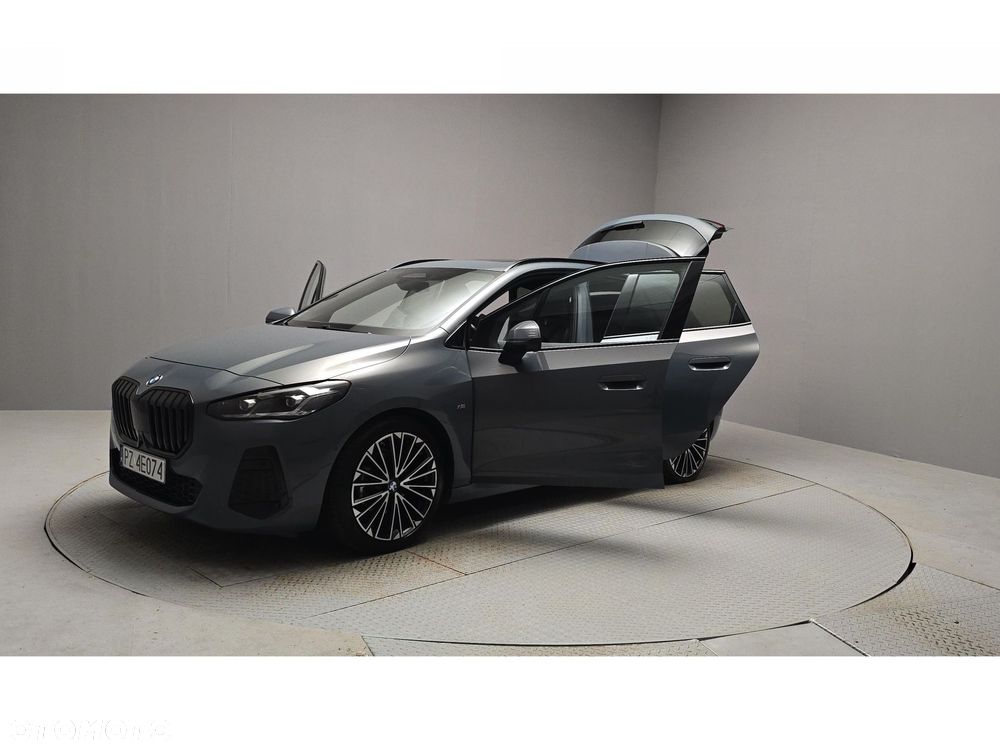 BMW Seria 2 218d - 9