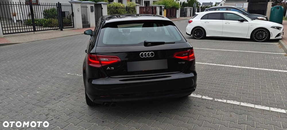 Audi A3 Sportback 1.4 TFSI Attraction - 2