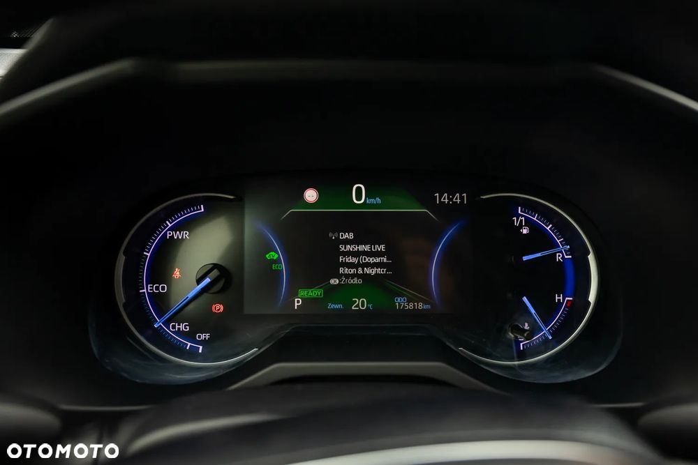 Toyota RAV4 2.5 Hybrid Black Edition by JBL 4x4 - 26