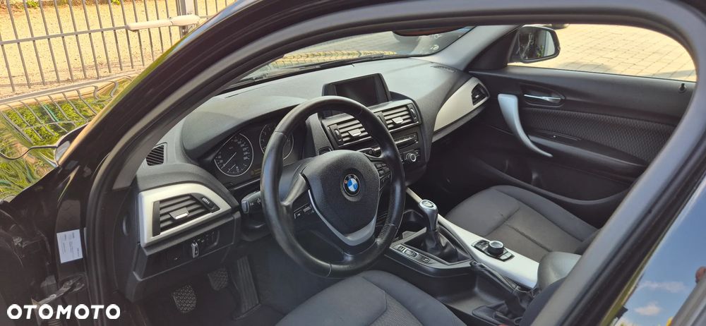BMW Seria 1 116i - 12