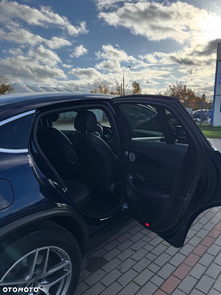 Mercedes-Benz GLC Coupe 250 4-Matic - 11