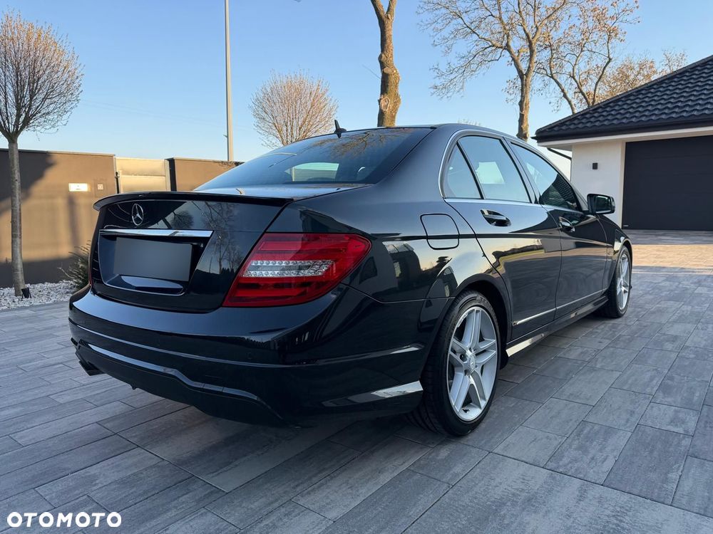 Mercedes-Benz Klasa C 200 (BlueEFFICIENCY) 7G-TRONIC Avantgarde - 8