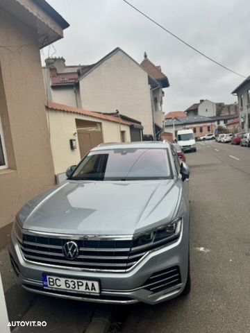 Volkswagen Touareg V6 TDI Elegance - 3
