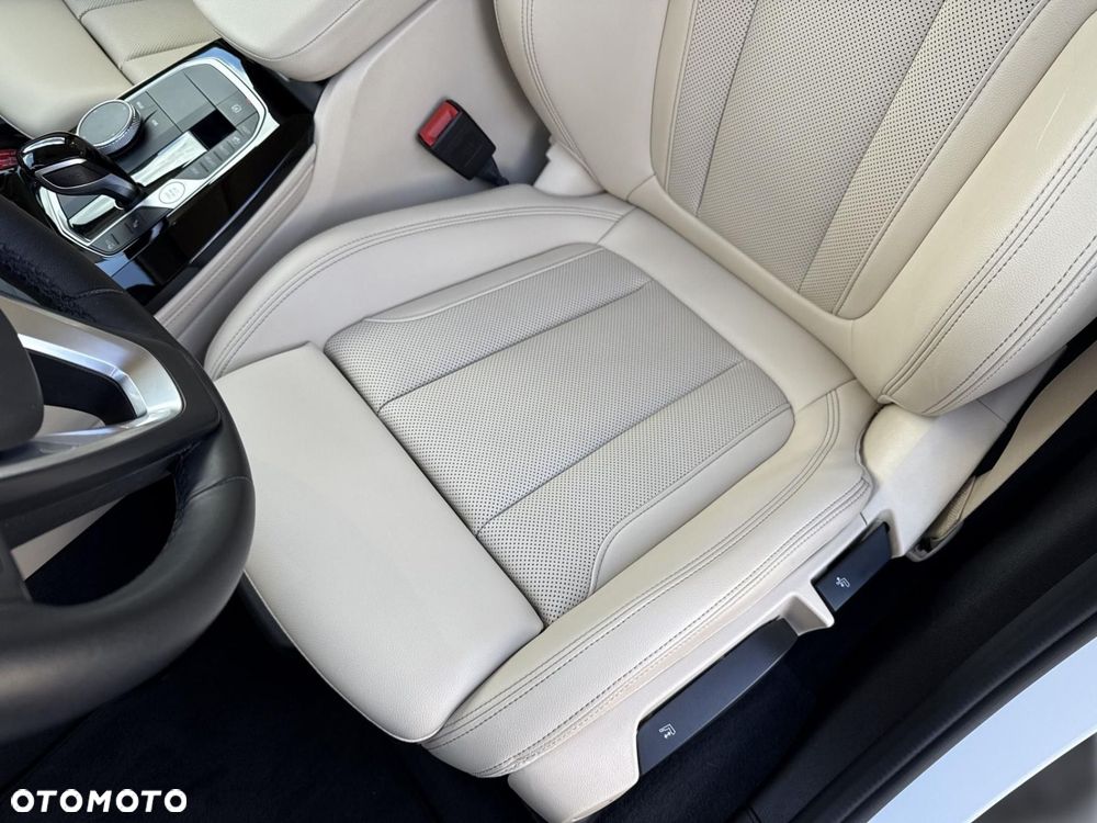 BMW X4 - 14