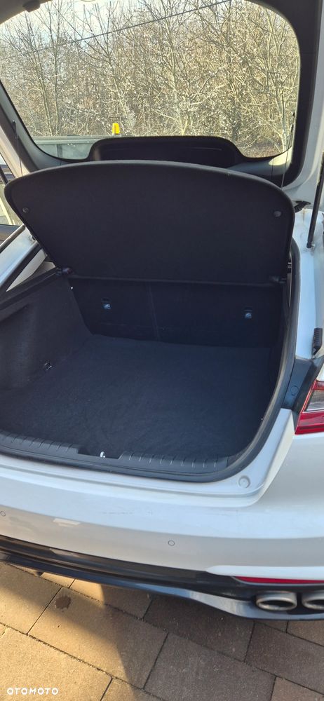 Kia Stinger 2.0 T-GDI L - 15