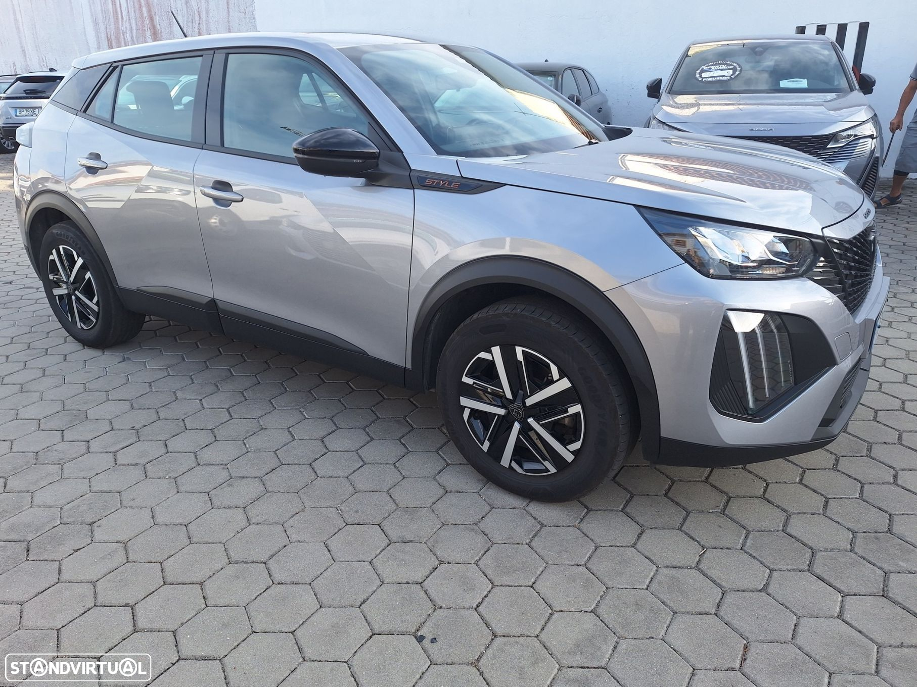 Peugeot e-2008 54 kWh SE Style - 6