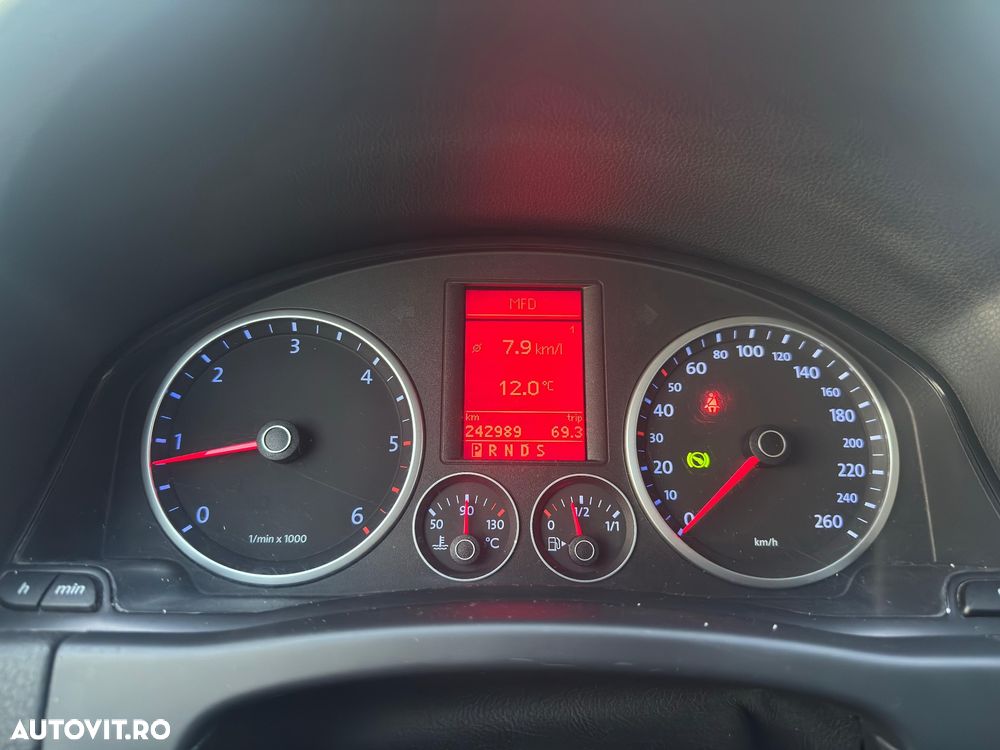 Volkswagen Tiguan 2.0 TDI 4Motion DSG Sport & Style - 13