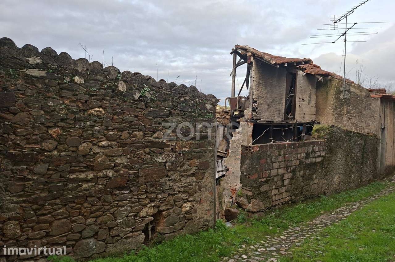 Moradia T4 com Terreno no Casal de São José - ARGANIL - Grande imagem: 4/19