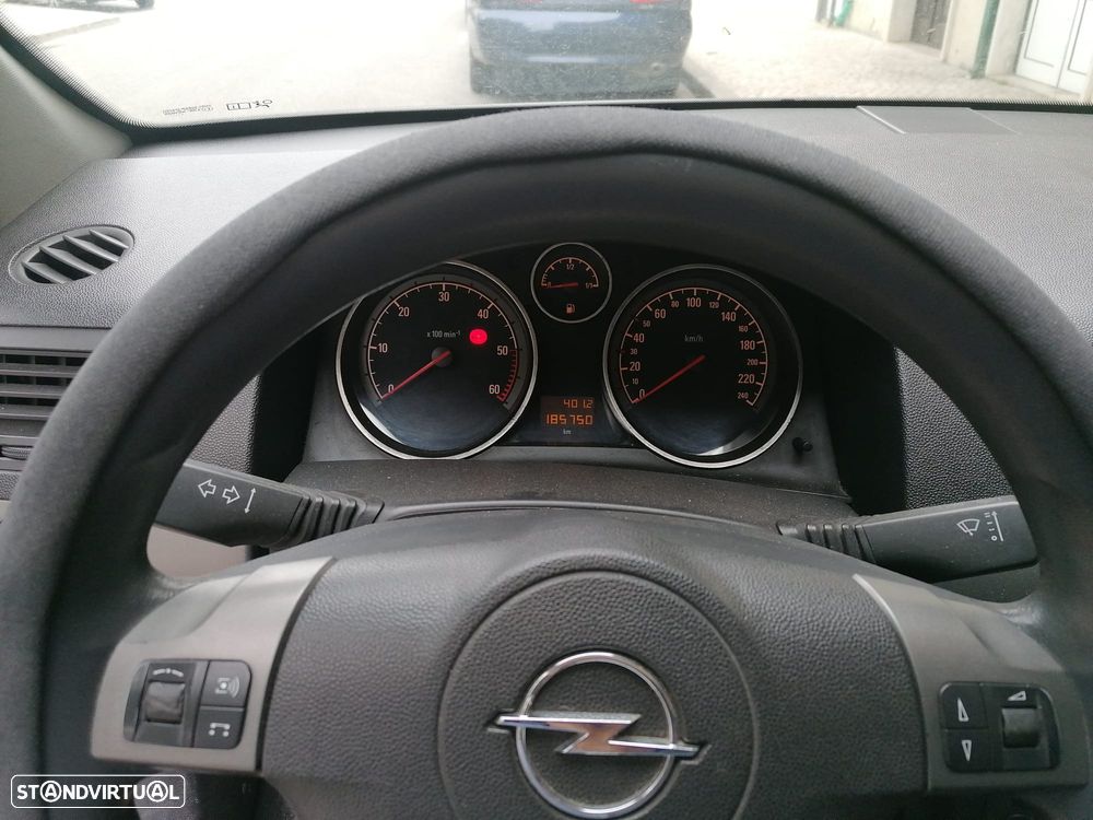 Opel Astra 1.7 CDTI Cosmo - 18