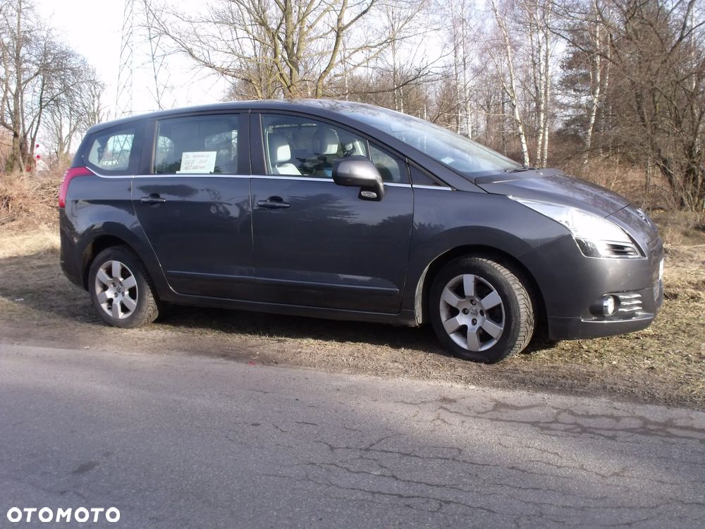 Peugeot 5008 - 4