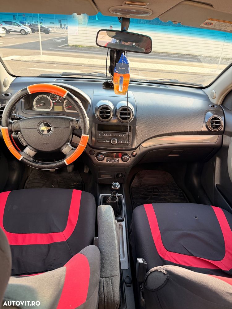 Chevrolet Aveo - 8