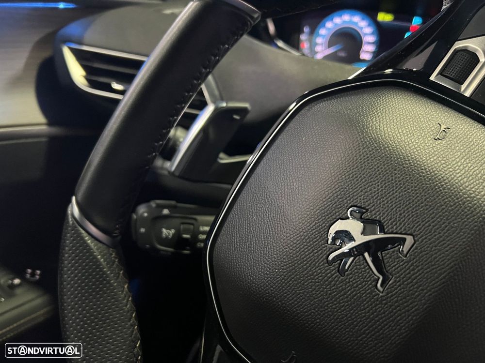 Peugeot 3008 1.6 Hybrid GT Pack e-EAT8 - 17