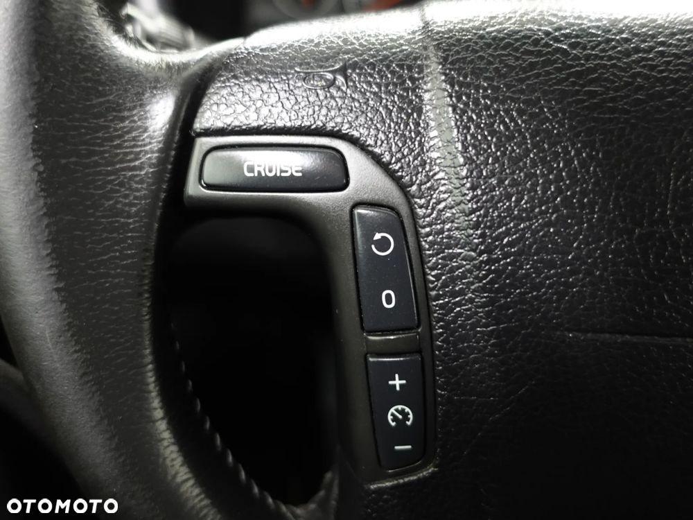 Volvo XC 70 D5 AWD Momentum - 36