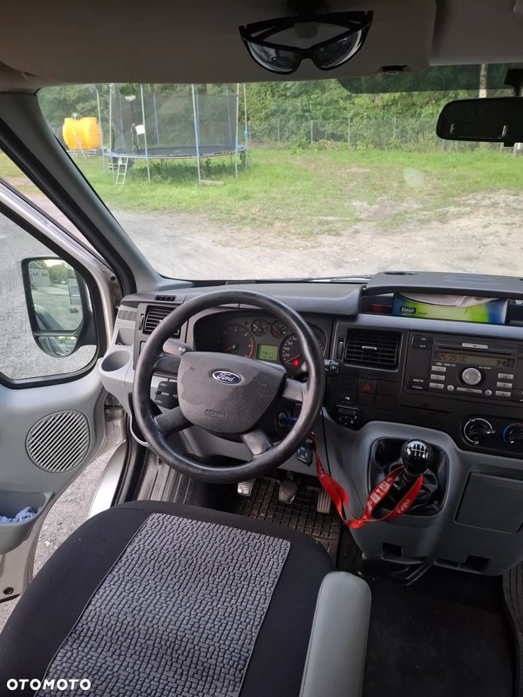 Ford Transit - 17